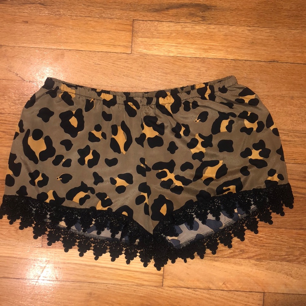 Show Me Your Mumu Shorts